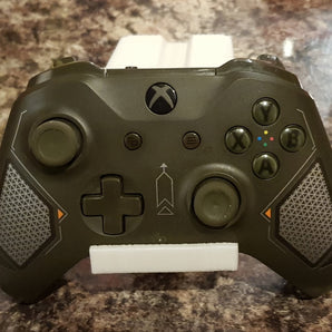 Väggfäste för Xbox One S Digital med handkontrollhållare