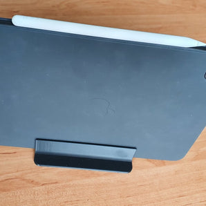 Universellt iPad- och surfplatteställ med 11 mm öppning