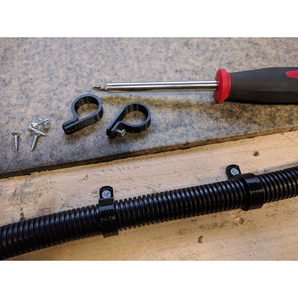 P-clip kabelhållare för 20mm installationsrör