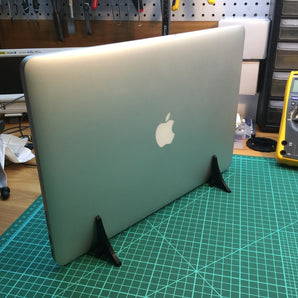 Vertikalt stativ för MacBook Pro 15" Retina (18 mm)