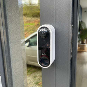 Robust väggfäste för Arlo dörrklocka (AVD1001-100NAS)