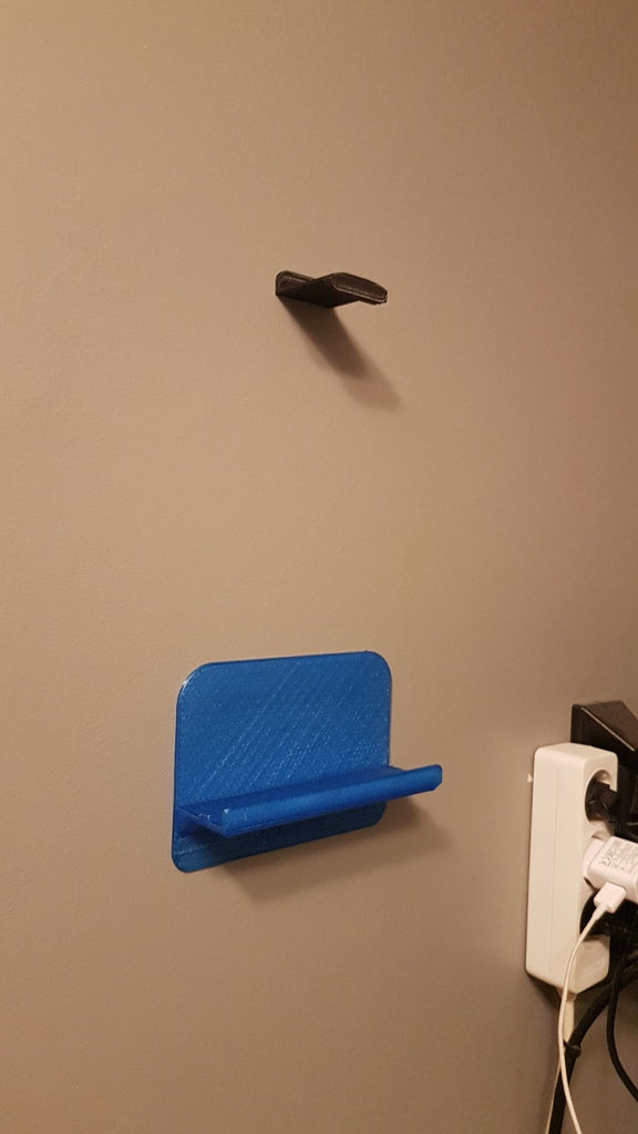 PS4 Slim Wall Mount