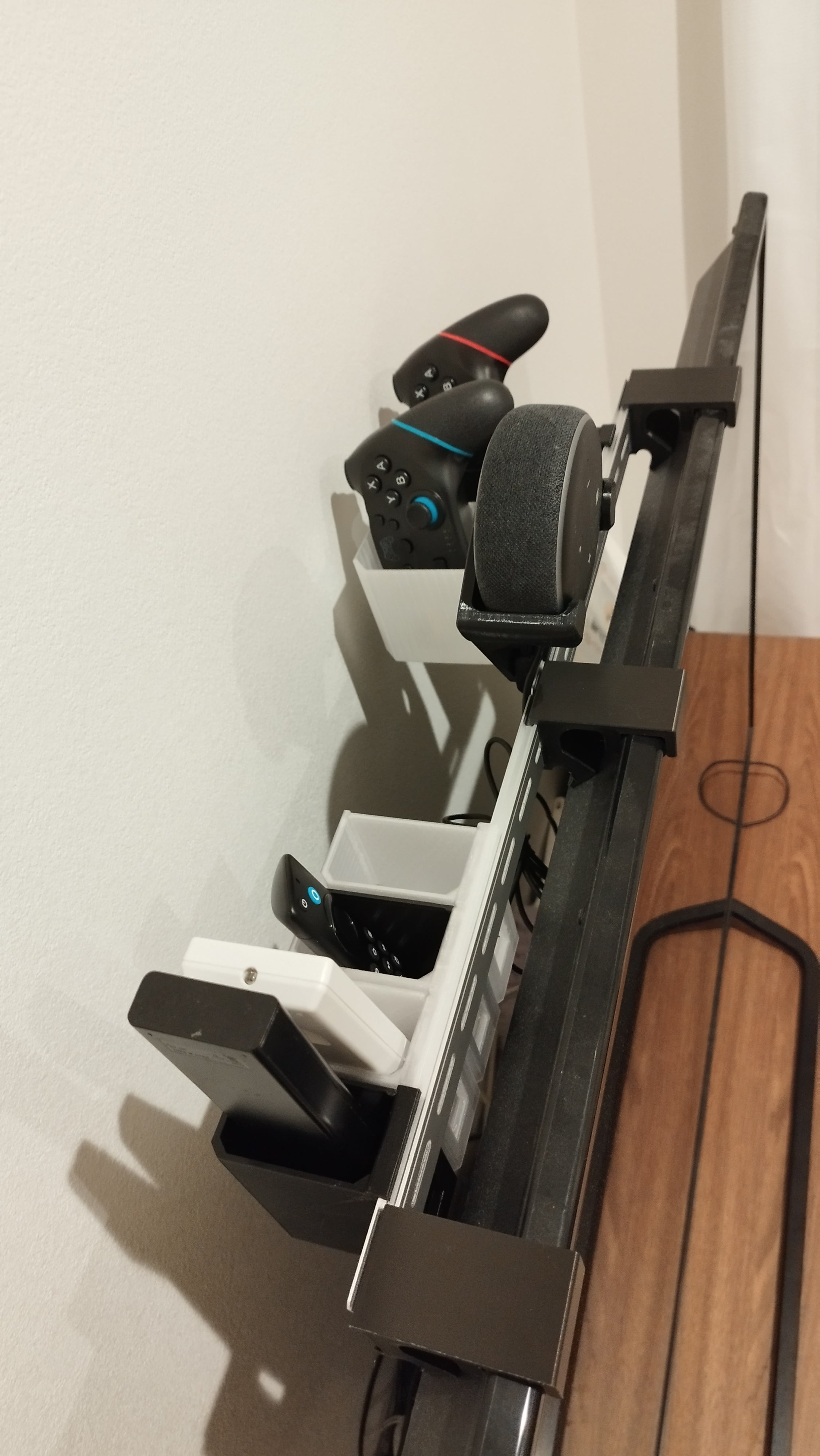 TV Top Remote Hållare med DIN-skena