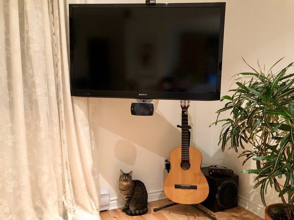 PS4 Slim Wall Mount