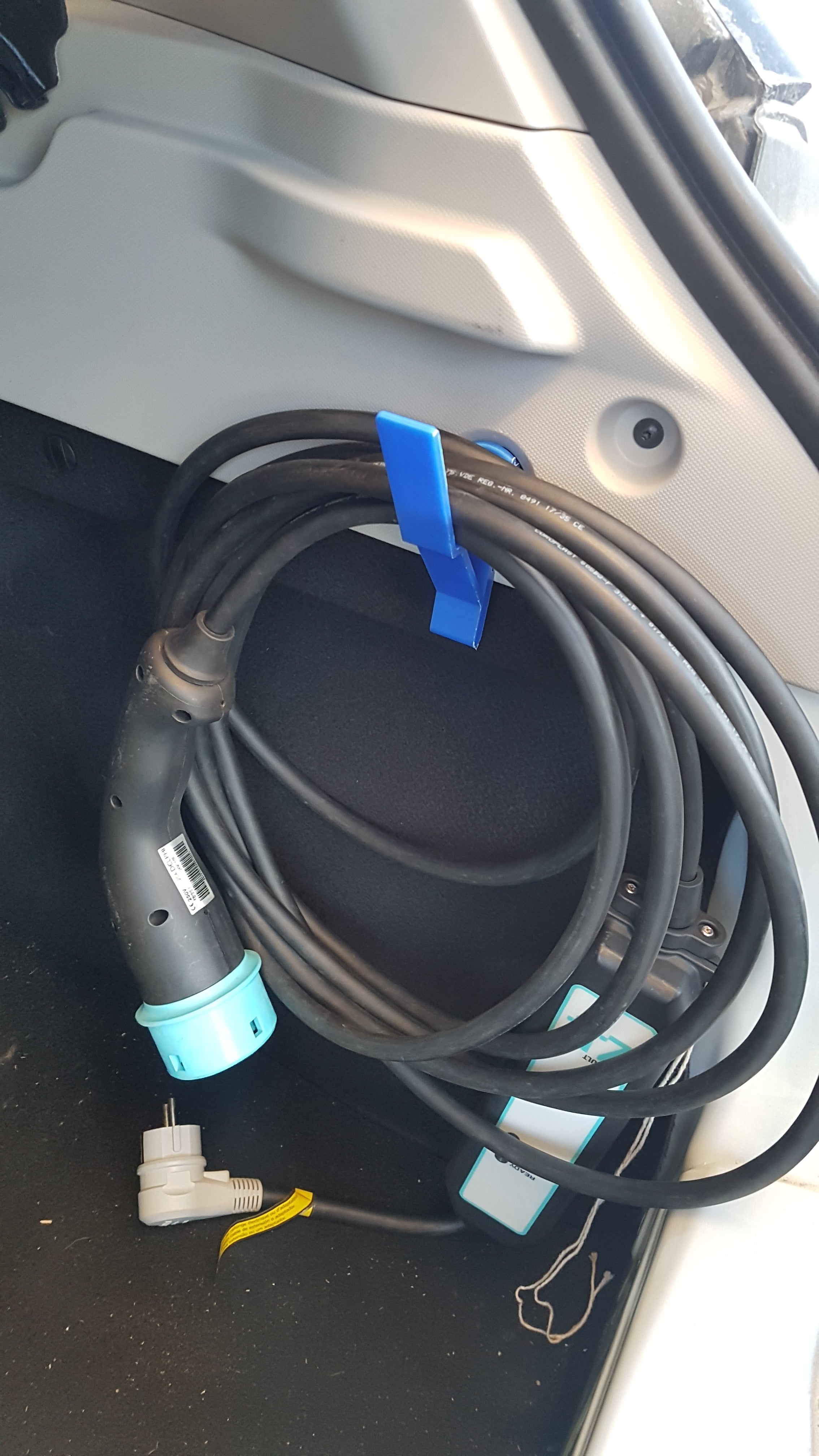 Renault Zoe Kabelhållare