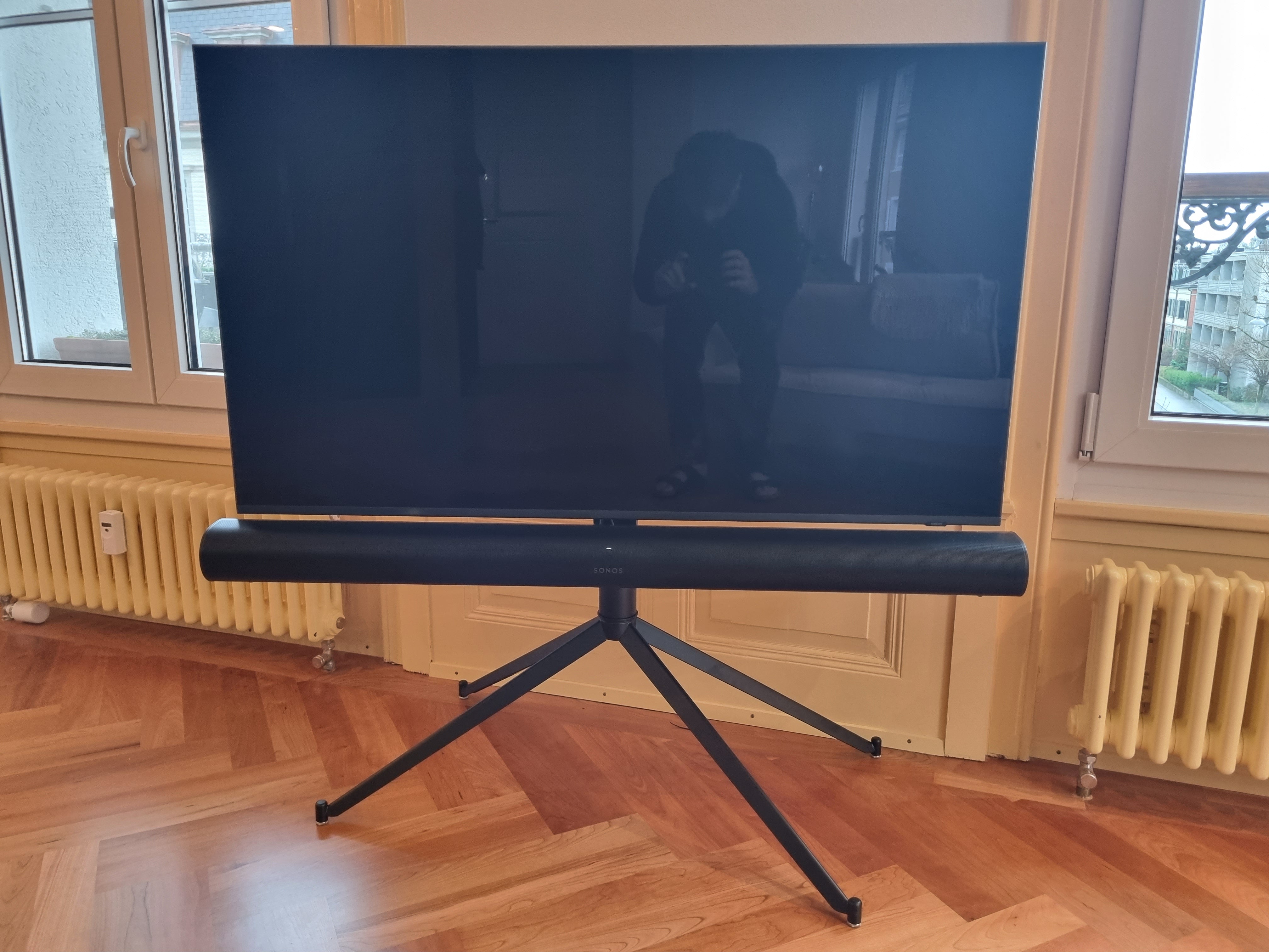 Sonos Arc Beslag til Apollo Extendo TV-Stander