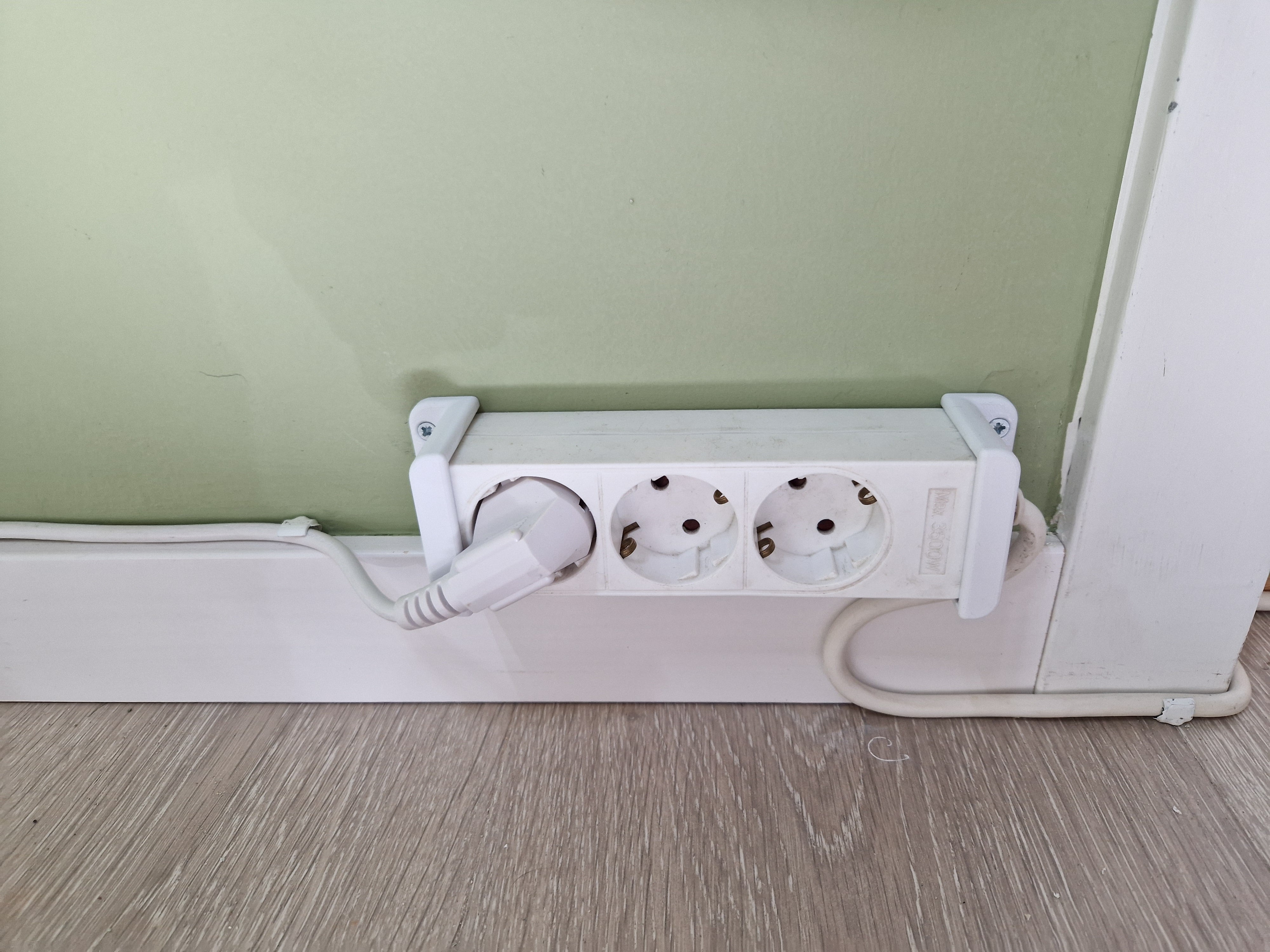 Fäste för förlängningskabel