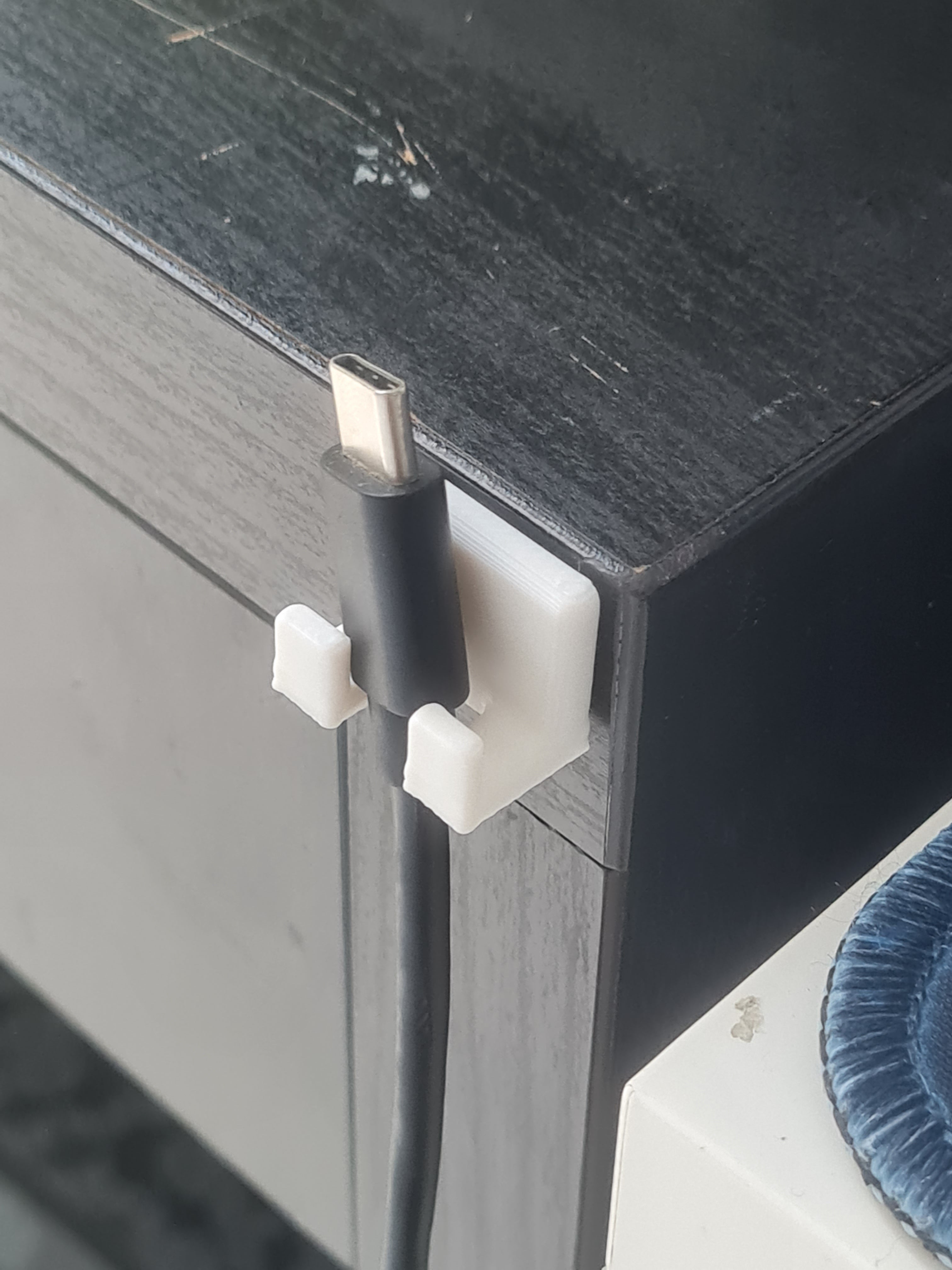 USB-kabelhållare V2 - Förbättrad rotationsfunktion