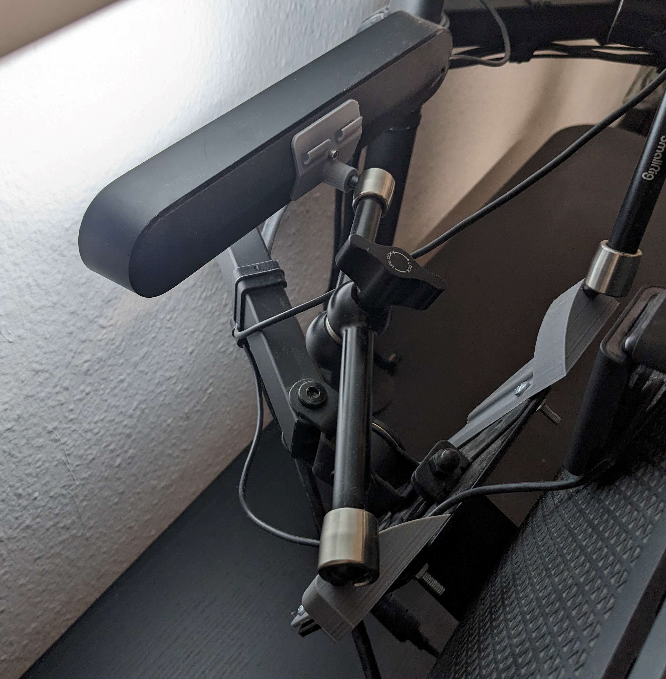 Philips Hue Play Bar ledat armstöd