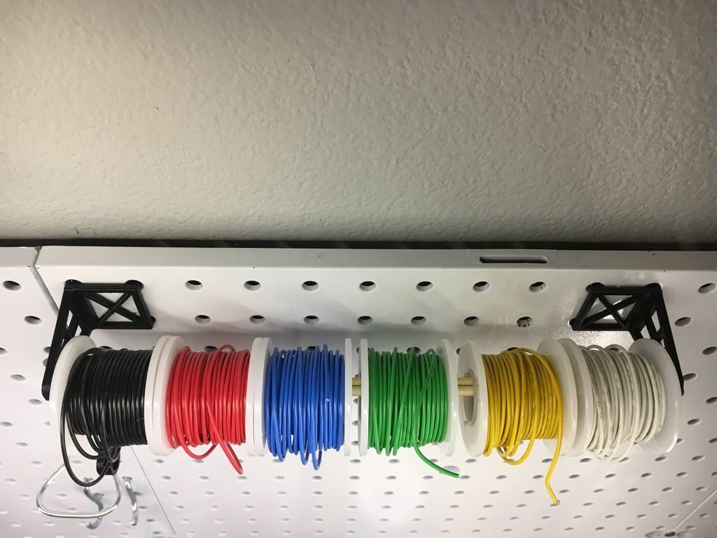 Peg Board trådhållare
