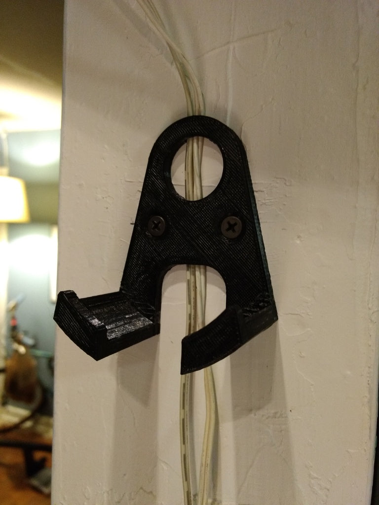 Echo Dot Hanger med kabelkanal