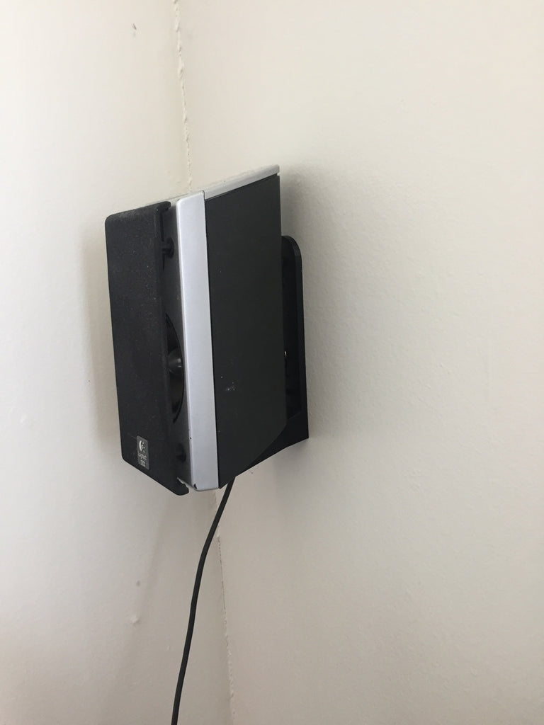 Väggfäste för Logitech Z2300 högtalare