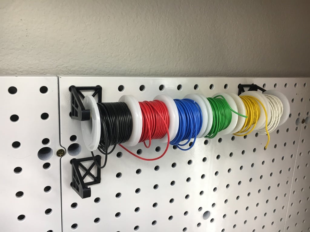Peg Board trådhållare