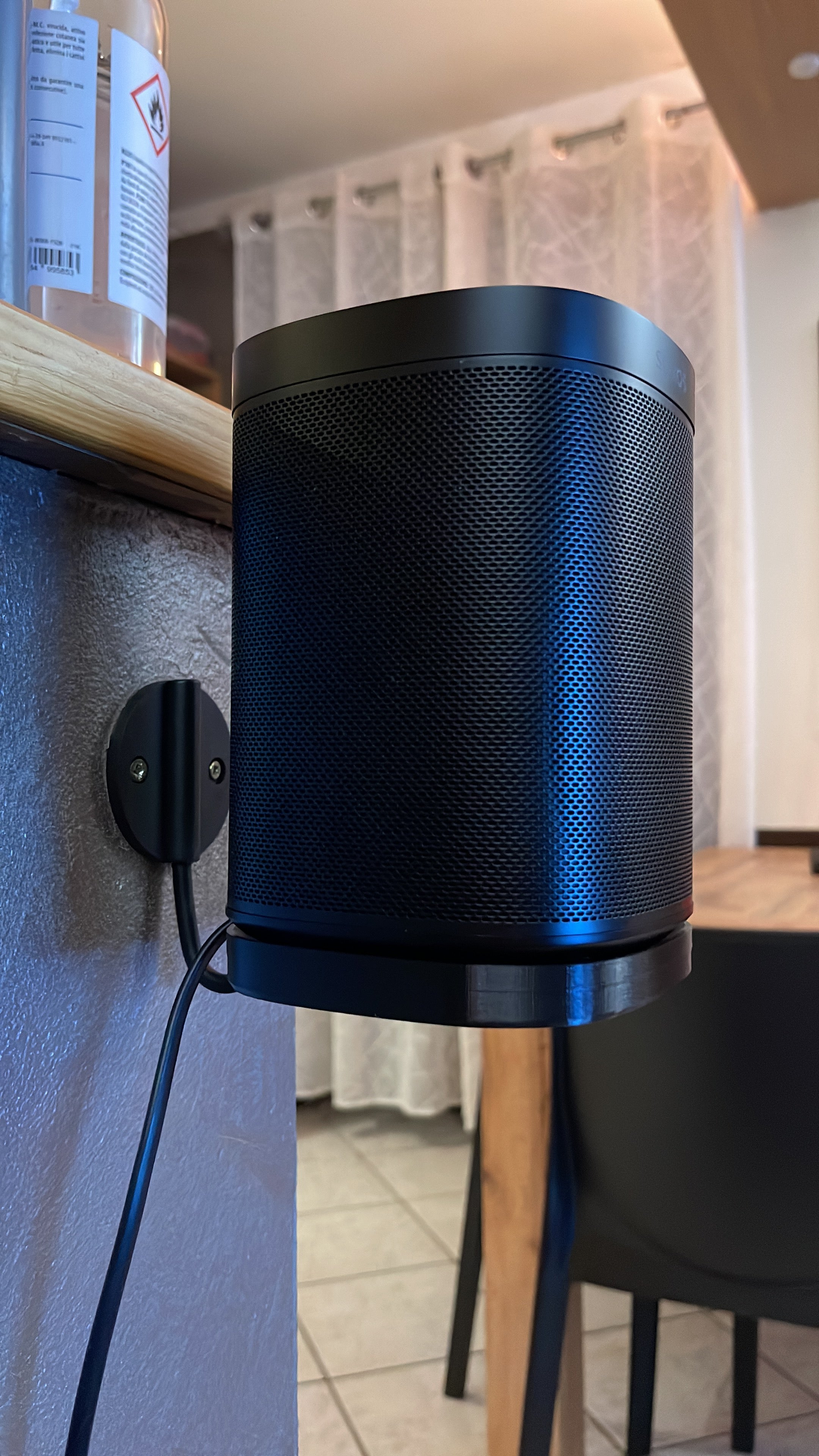 Vægbeslag til Sonos One (2. generation) med JBL-vægkrog