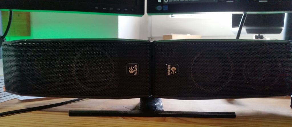 Logitech X-540 5.1 högtalarhållare och stativ för horisontell placering