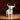 Elegant hvid tyreskulptur til moderne boligindretning