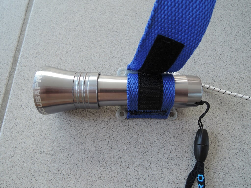 Scubapro nova 200 dyklampa handmontering