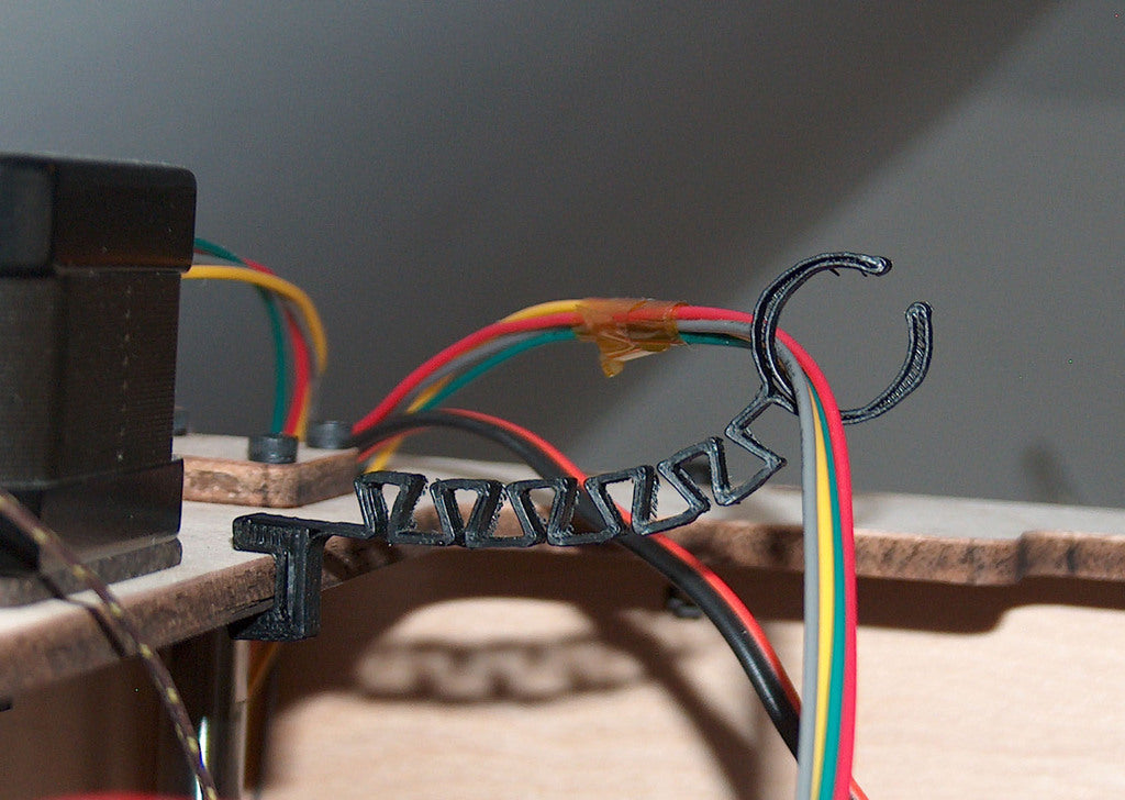 Flexibel kabelklämma för Makerbot