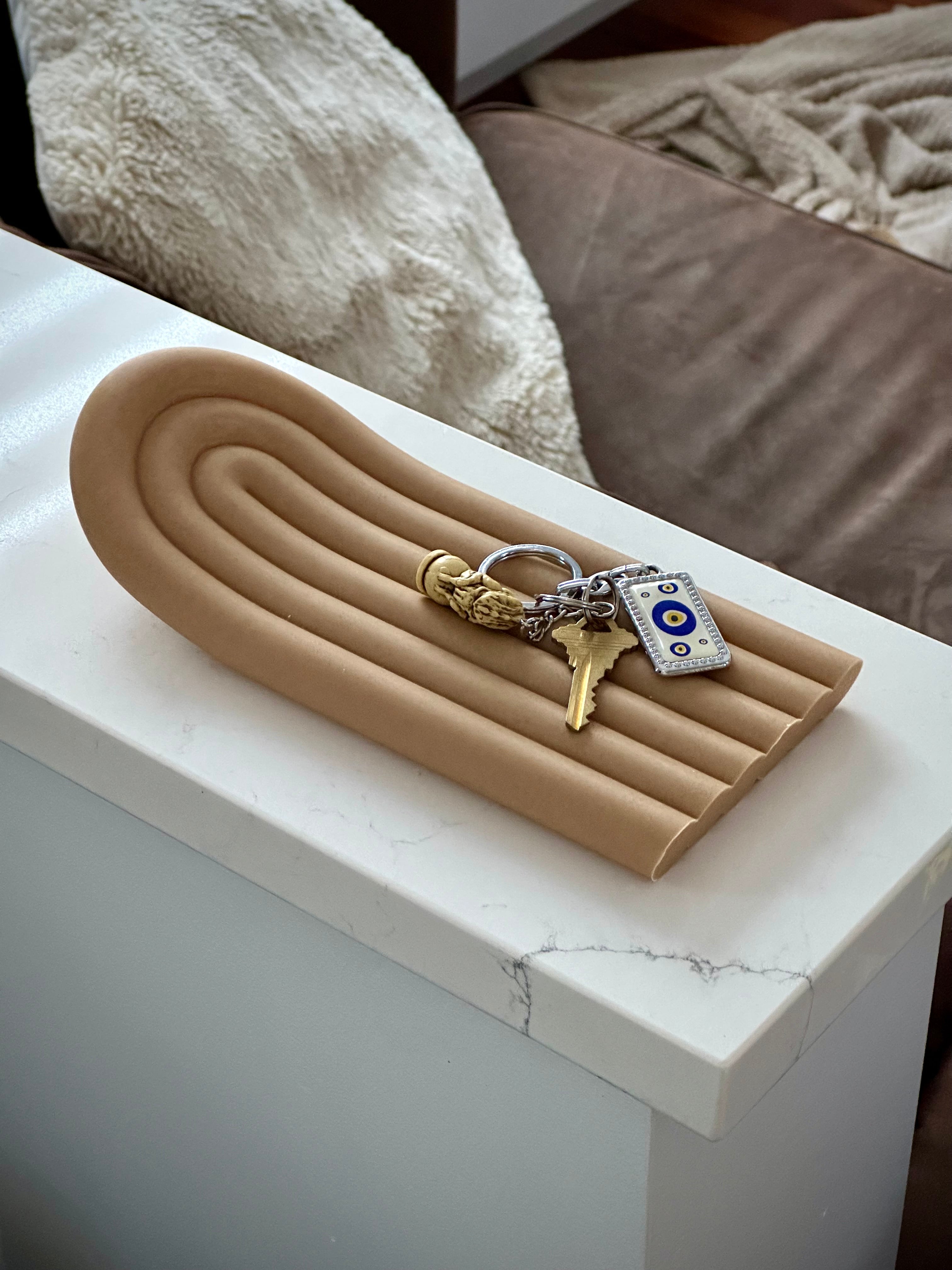 Regnbågsbricka Holoprops - Modern förvaringslösning
