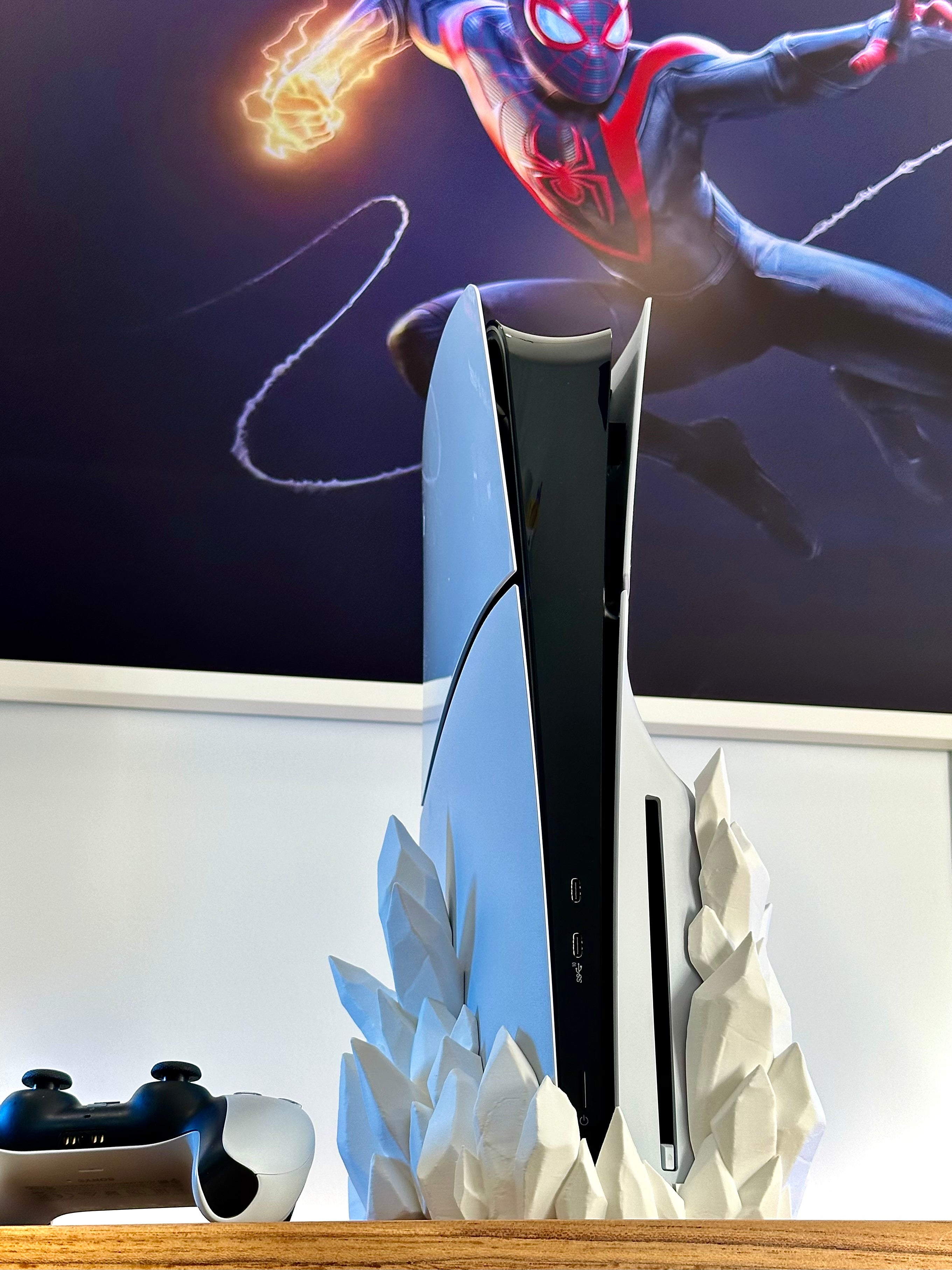 PS5 Slim Crystal Dock – Digital &amp; Skivversion