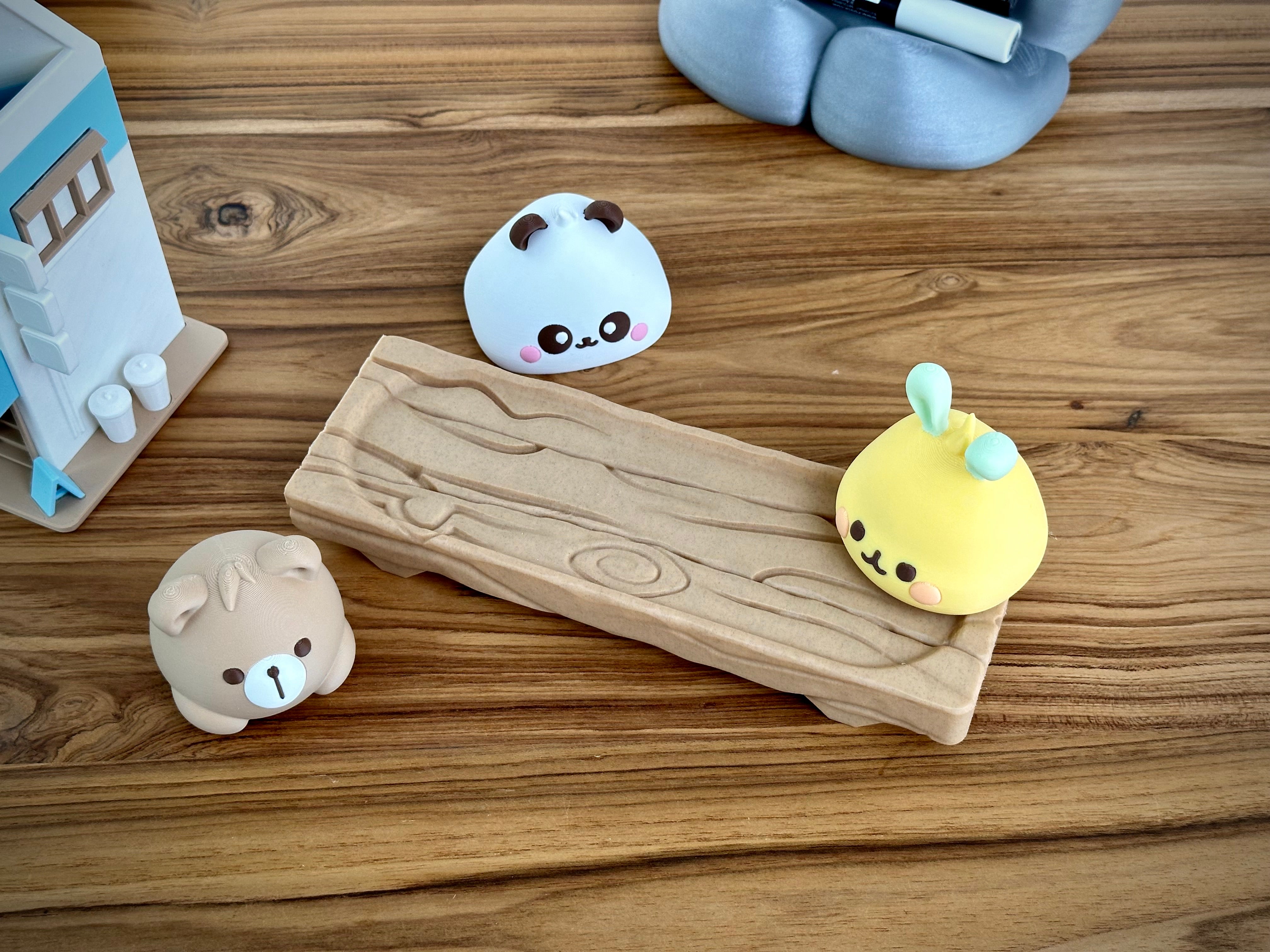 Kawaii djur Bao på träkloss