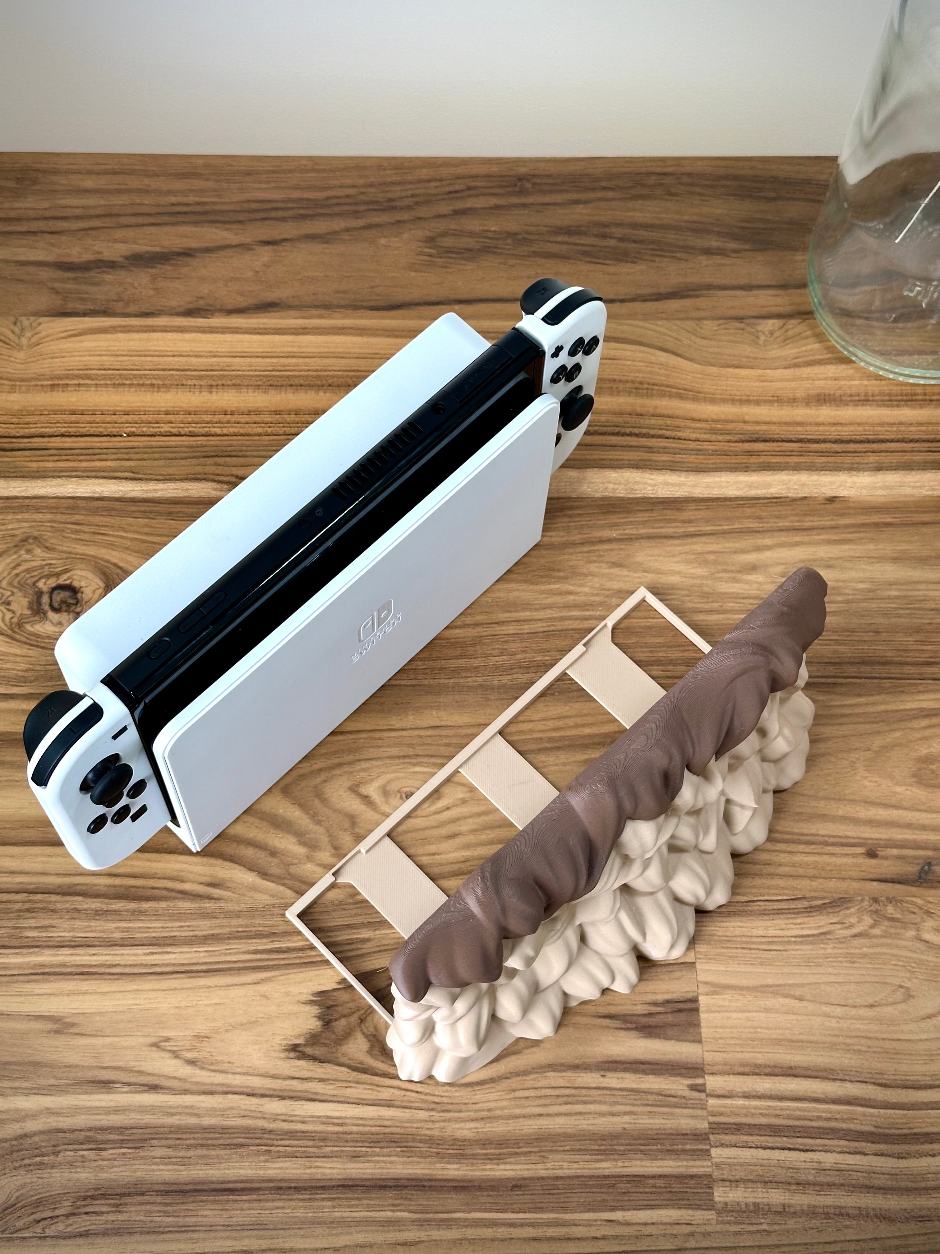 Fluffy Switch Dock – Den söta dockan för din Nintendo Switch