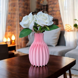 Unik facetterad vas i Sakura Pink