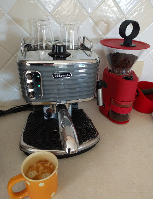 Kaffetratt och tamper