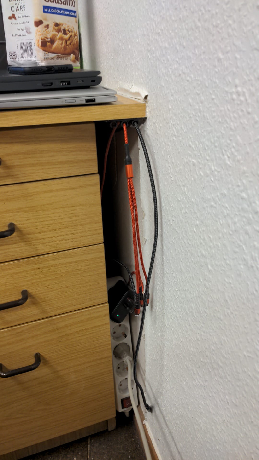 USB-kabelhållare
