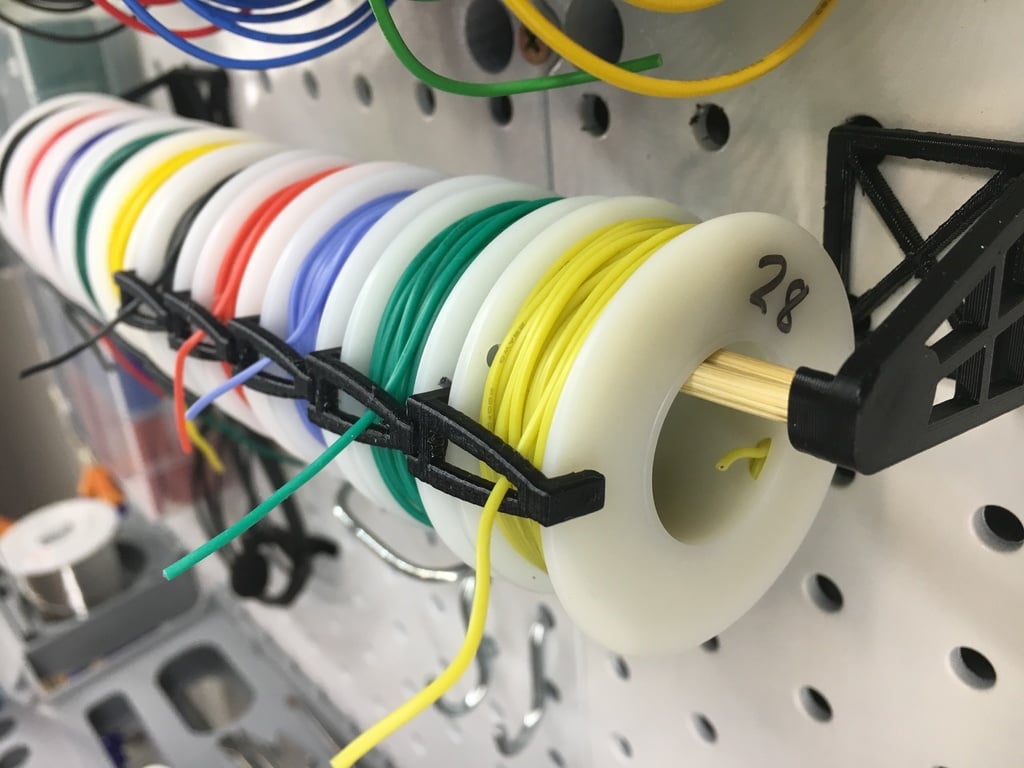 Peg Board trådhållare