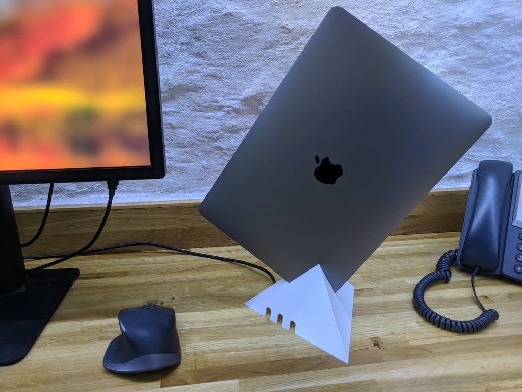 TetraDock Laddningsställ för MacBook Pro 13" 2016 modell