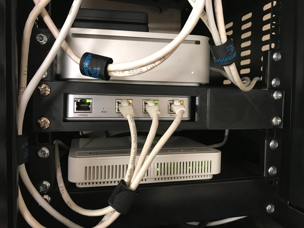 Ubiquiti Unifi USG Rack Mount - SOHO 10" Adapter