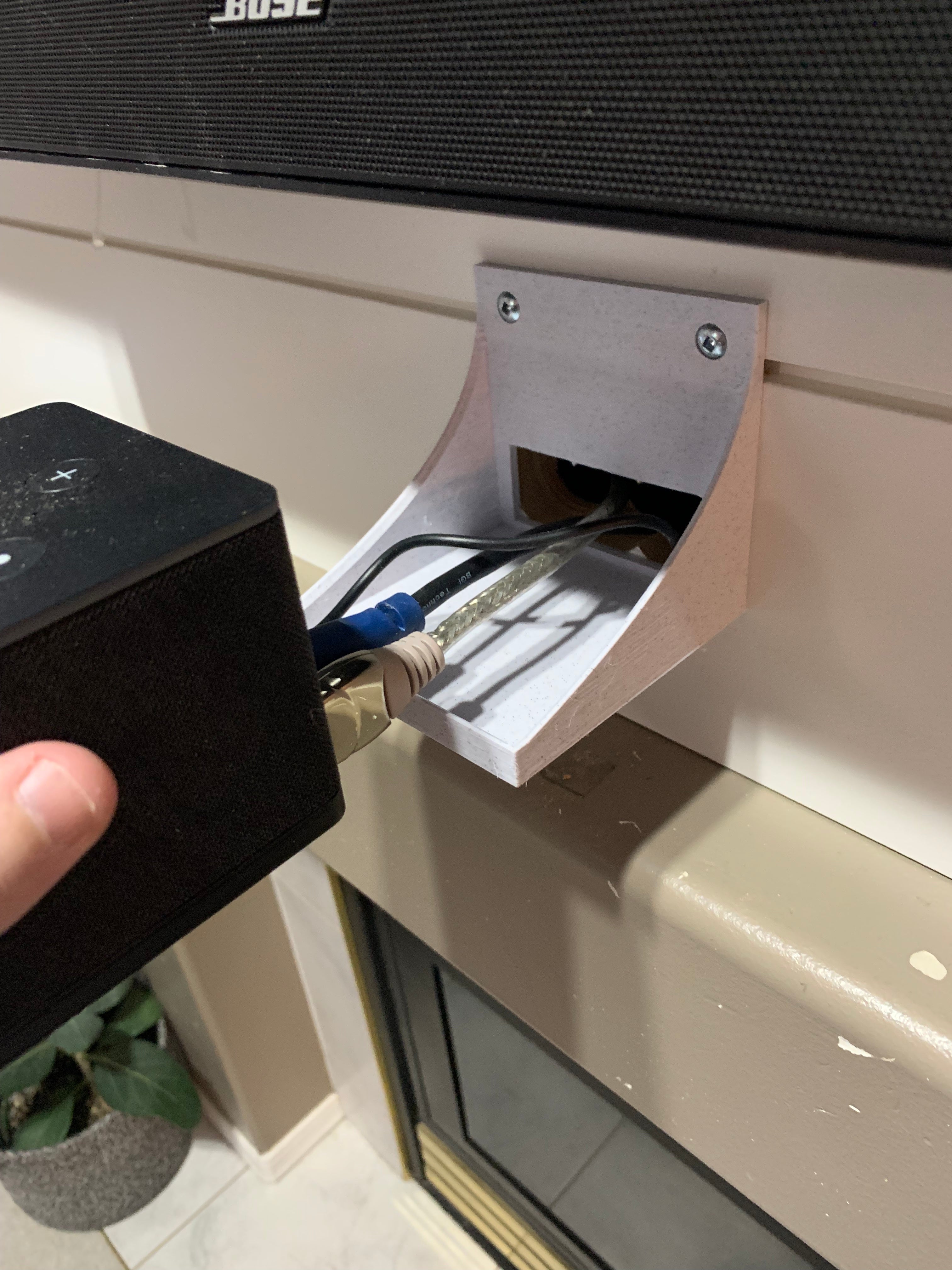Vægmontering til Amazon Fire TV Cube 3. generation
