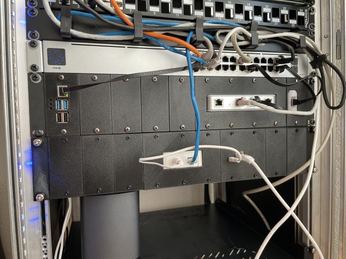 Rackmontering för Philips Hue Bridge - 2U 19" modulärt rack