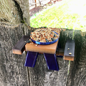 Ekorrbänk i picknickstil – för montering på staket