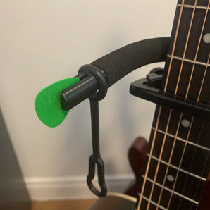 Plektrumhållare för standardgolvstativ för gitarr