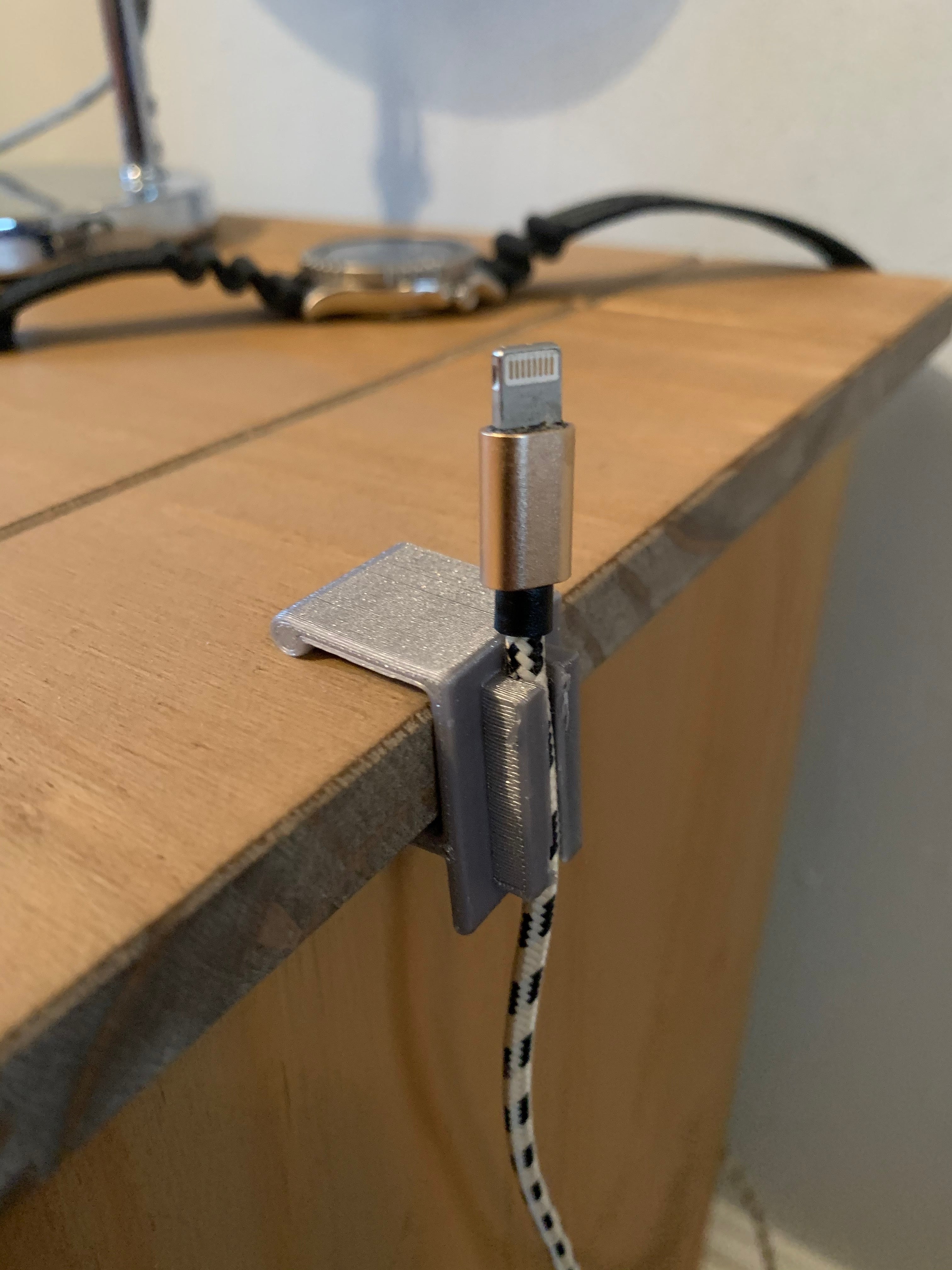 Kabelhållare och bordsklippare