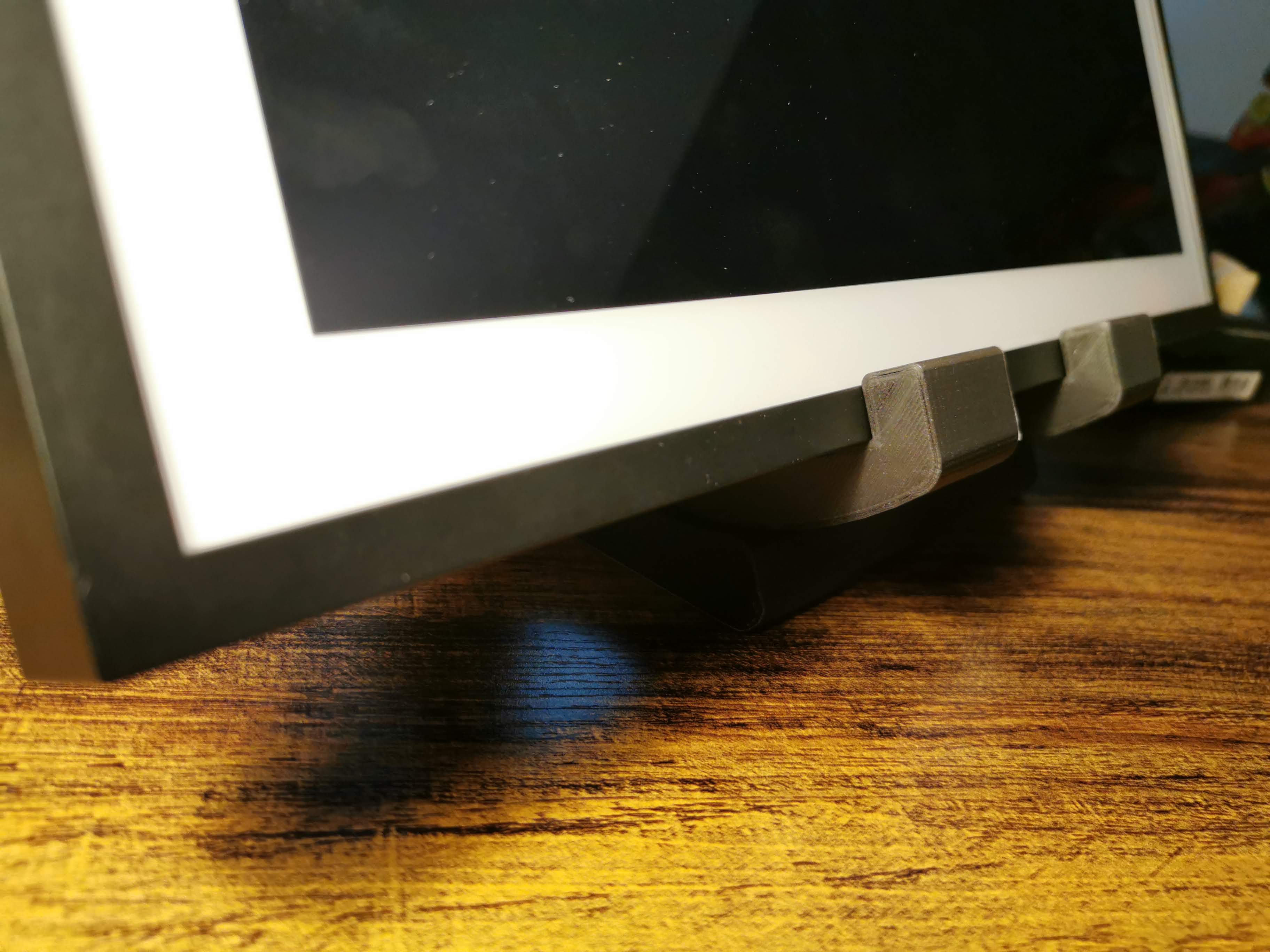 Justerbart stativ för Amazon Echo Show 15