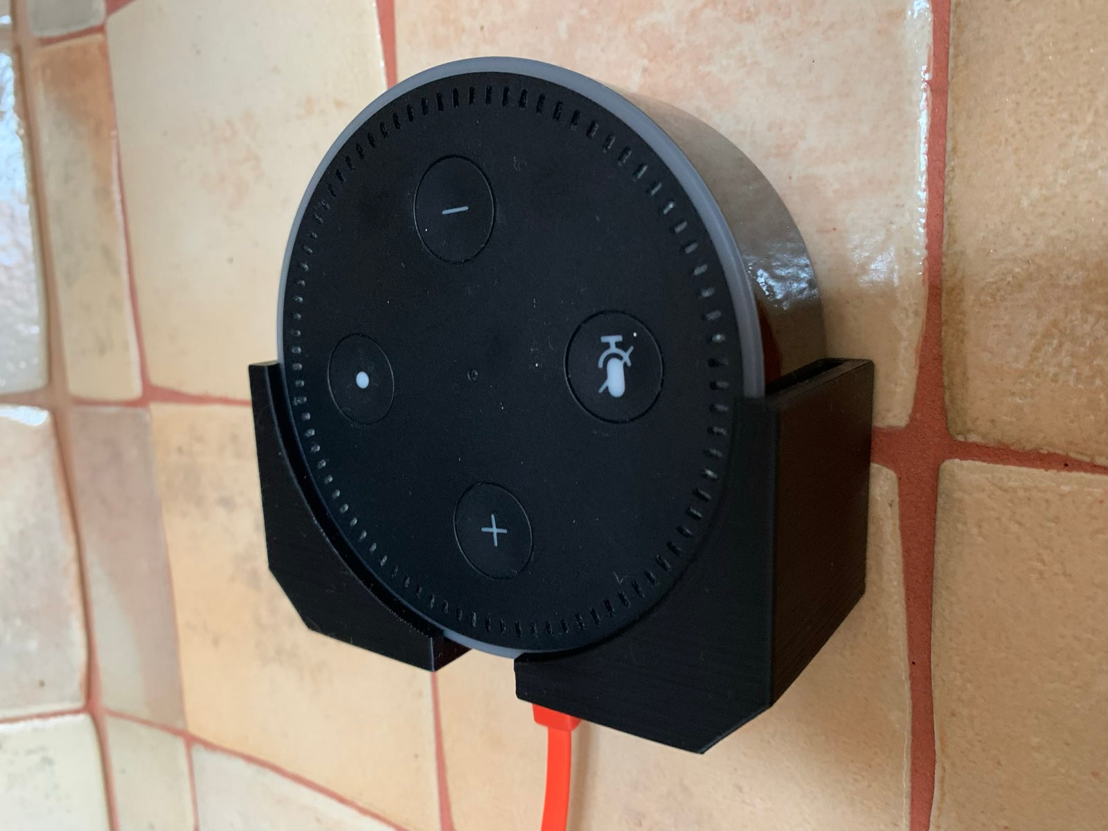 Väggfäste för 2:a generationens Amazon Echo Dot
