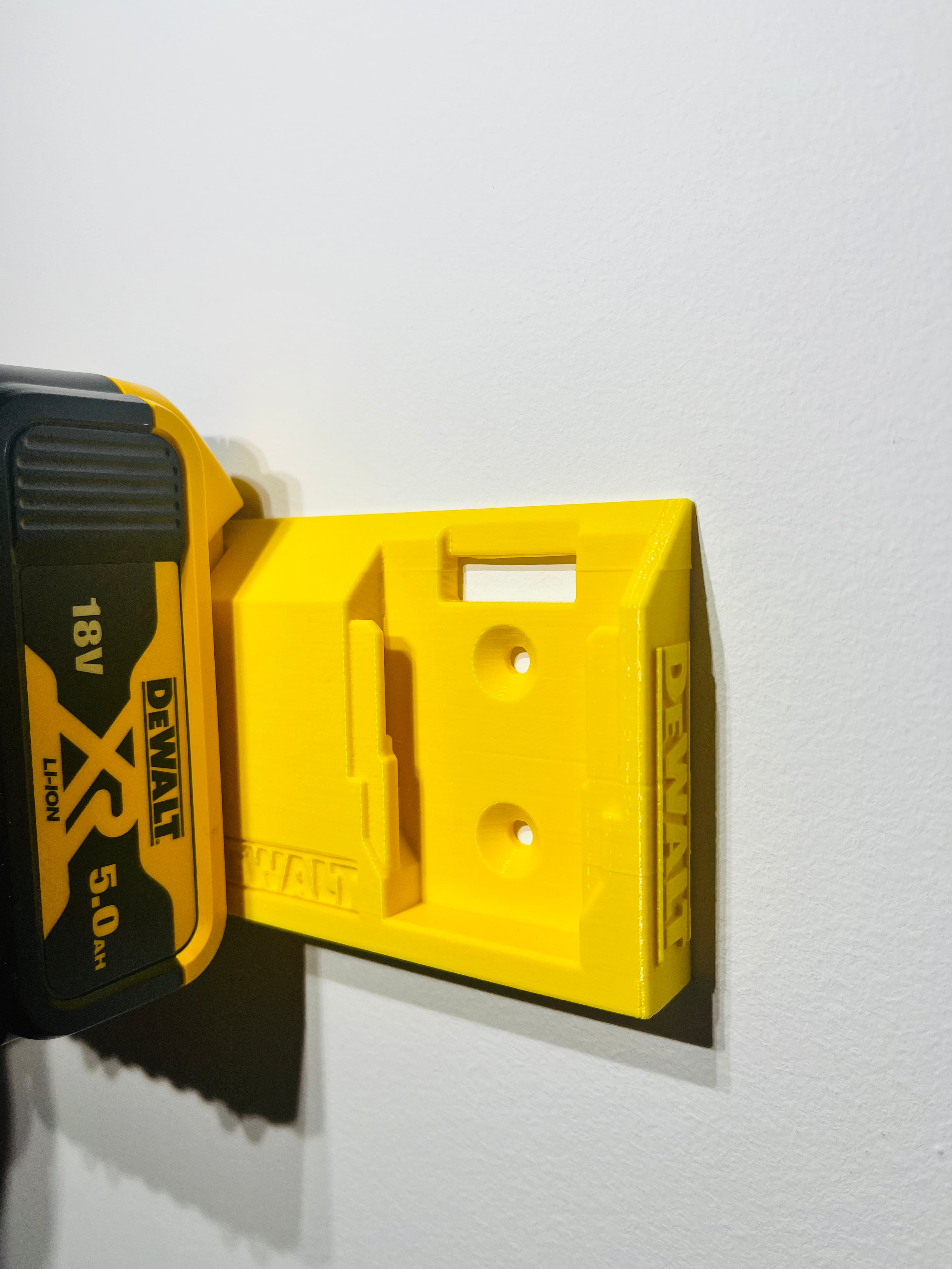 Duo DeWalt 18V batterihållare för vägg- och takmontering
