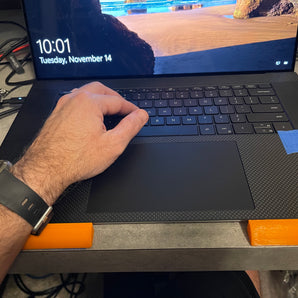 Ergonomiskt handledsstöd för tangentbord och bärbar dator
