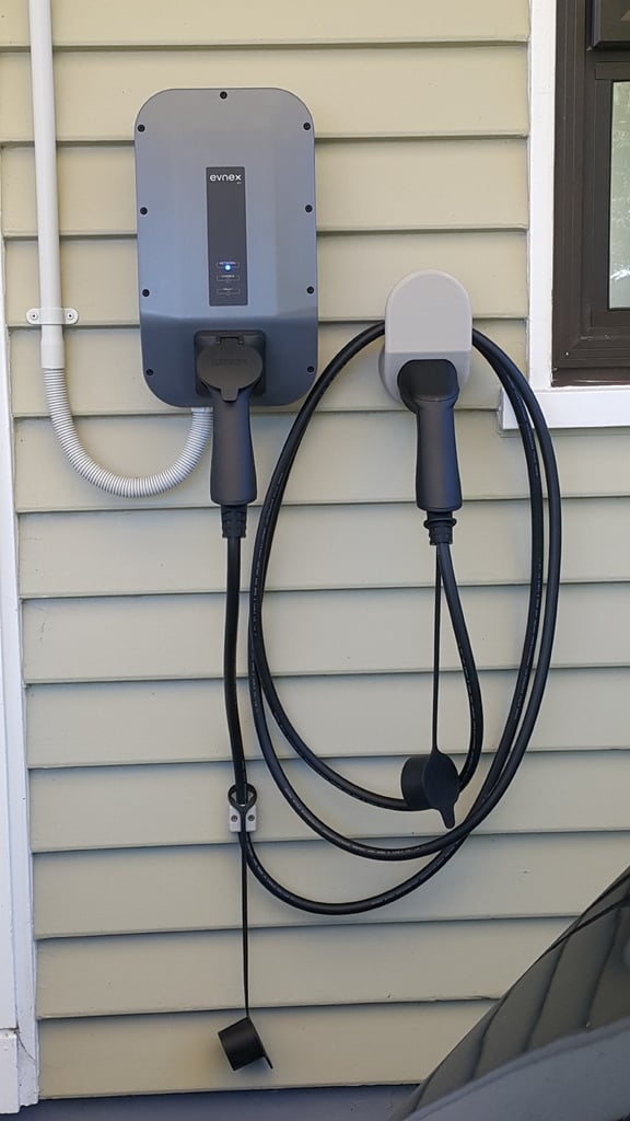 Typ 2 EV Laddningskontakt och kabelhängare