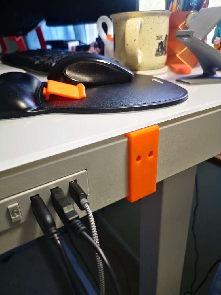 Hovedtelefonholder til Costco Tresanti Skrivebord (SKU: 1074719)