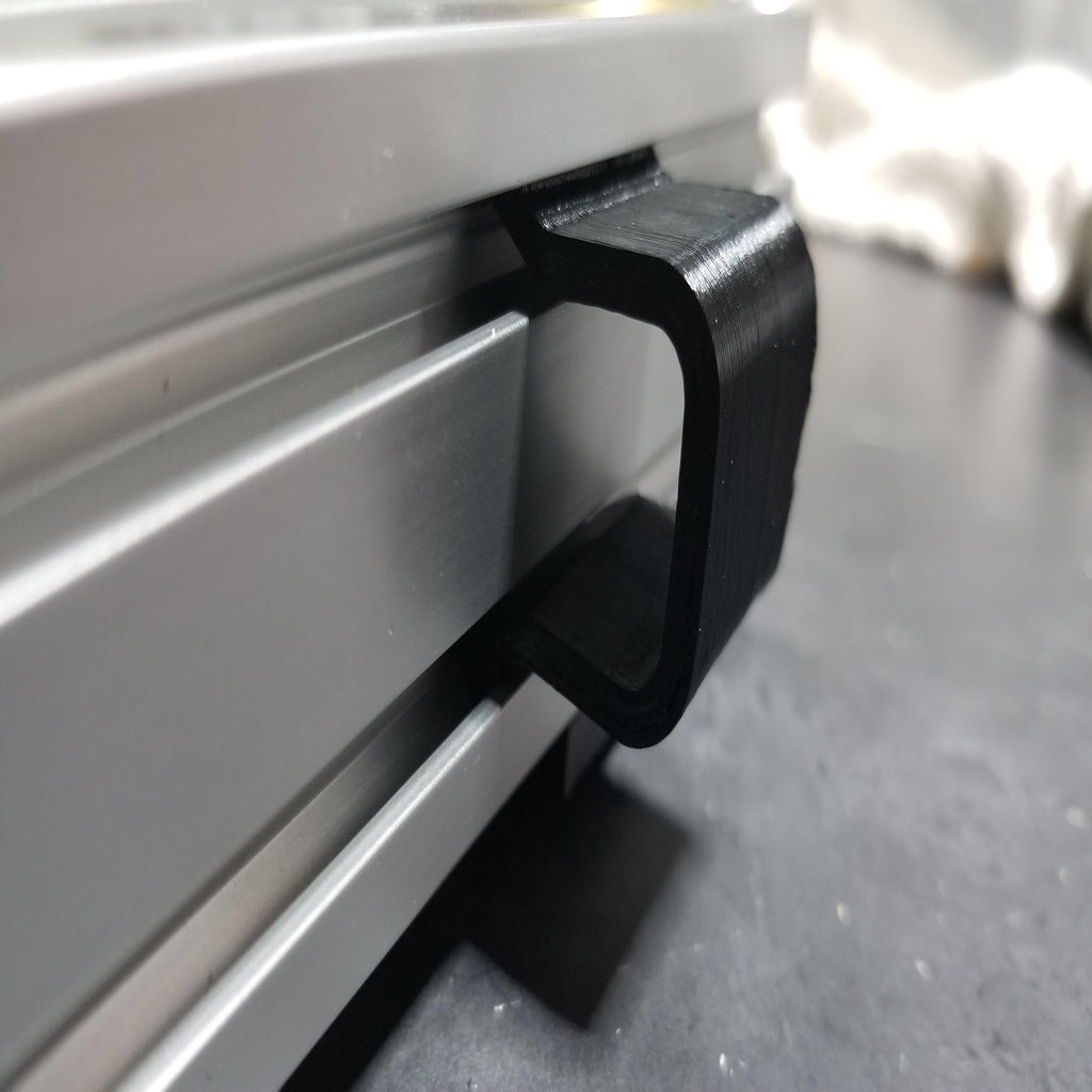 2040 Wire Cover Clip - Förbättrad trådhantering