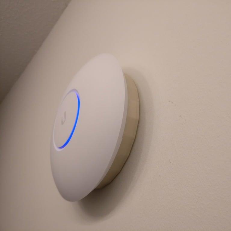 Ubiquiti UniFi AP AC Pro Väggmonteringsförlängning