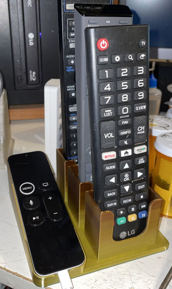 Fjärrkontrollhållare med Apple TV-stativ (4:e och 5:e generationen)