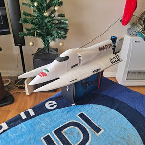 RC F1 Racing Boat – Högpresterande och stabil modell