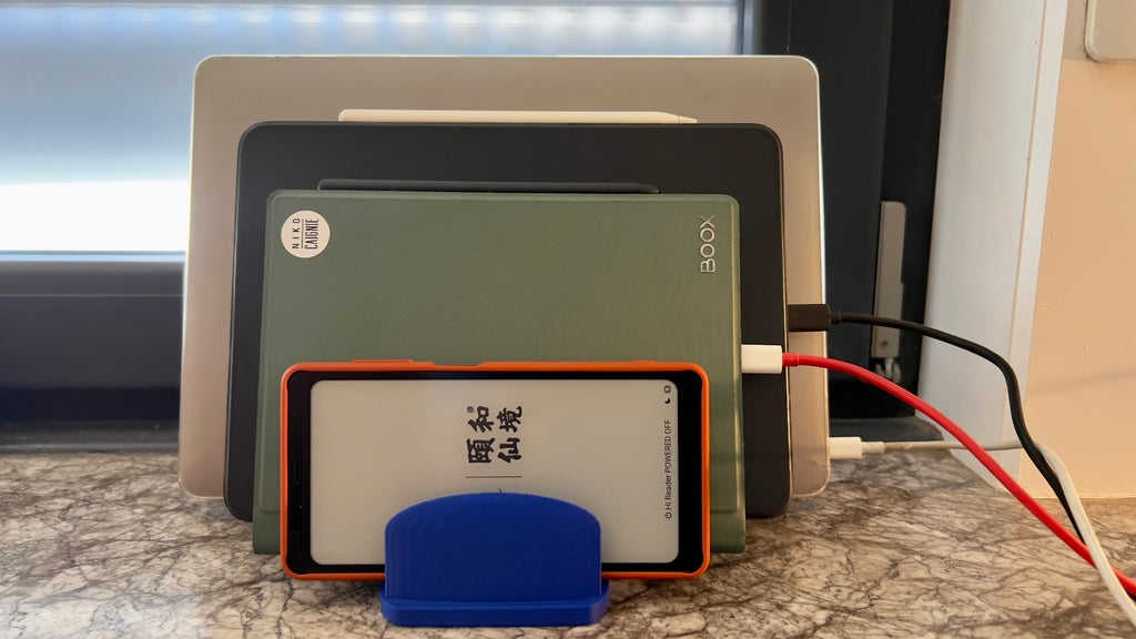 Stativ i flera enheter för Macbook, iPad, Smartphone och Ereader