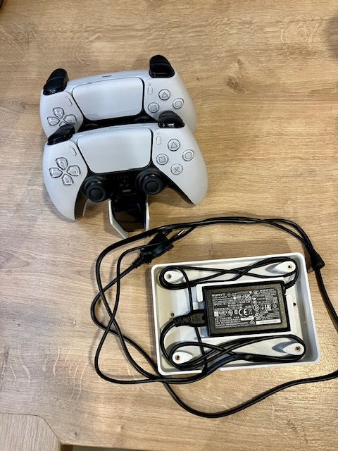 PlayStation 5 DualSense Laddningsstation Adapterhållare