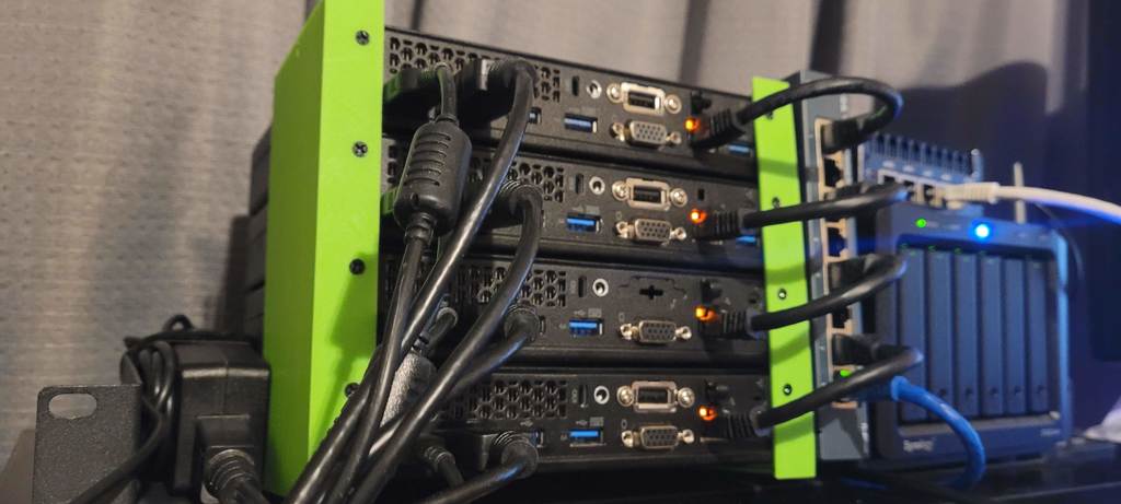 Rack Mount til Lenovo Thinkcentre M93p Mini PC - Stabelbar Løsning